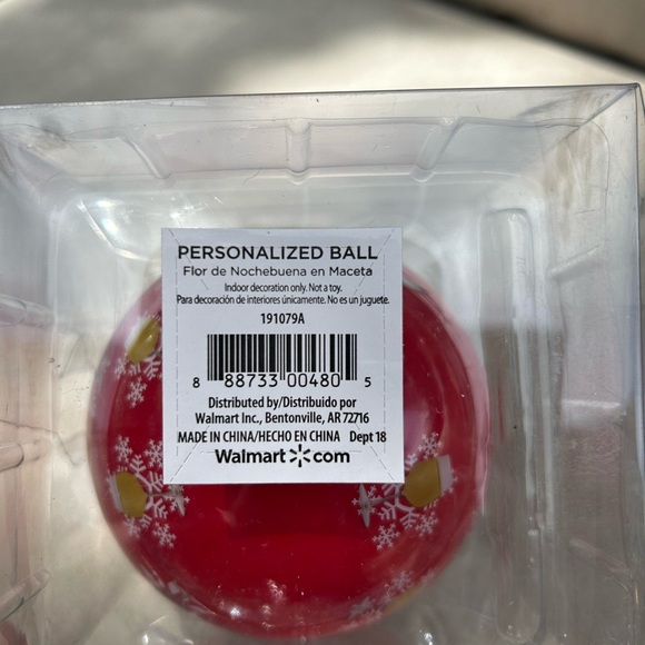 Red‎ and White Holiday wine Ornament with Friends Message - Picture 6 of 6